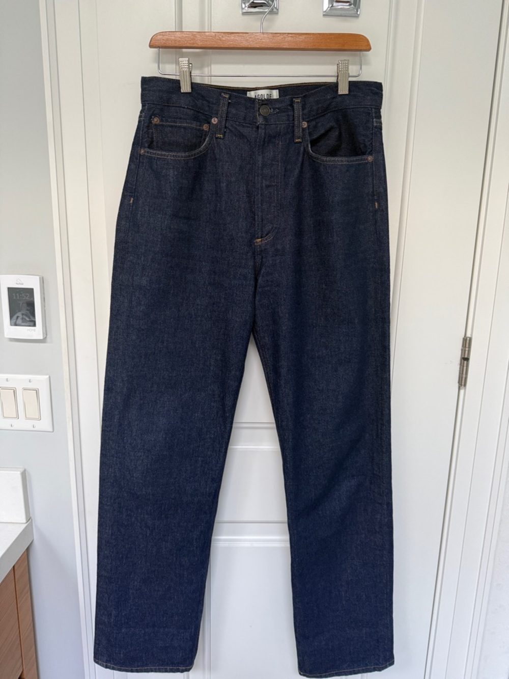 Agolde KELLY: High-Rise Wide-Leg Jeans in Dark Blue

CUT: 76619
STYLE: A199-1819